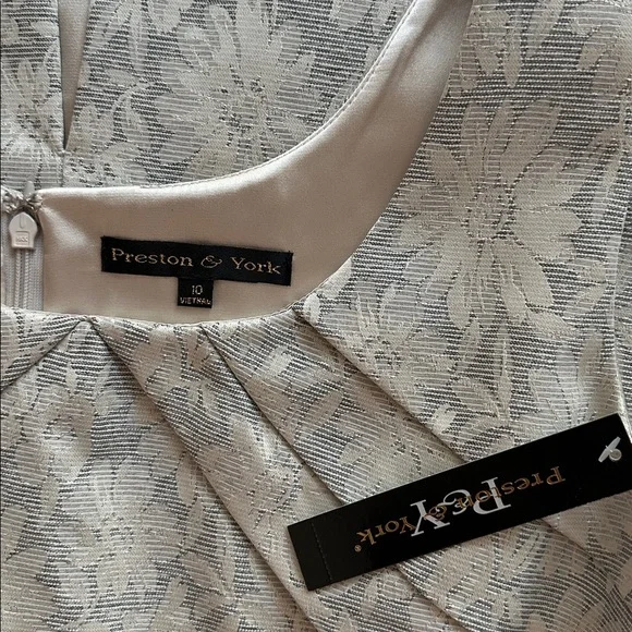 NWT Preston & York Cream and Gray Floral Dress Size 10 With a Coat Size 8. - Picture 14 of 16